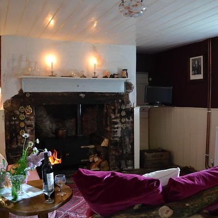 New Inn Brilley Whitney Экстерьер фото