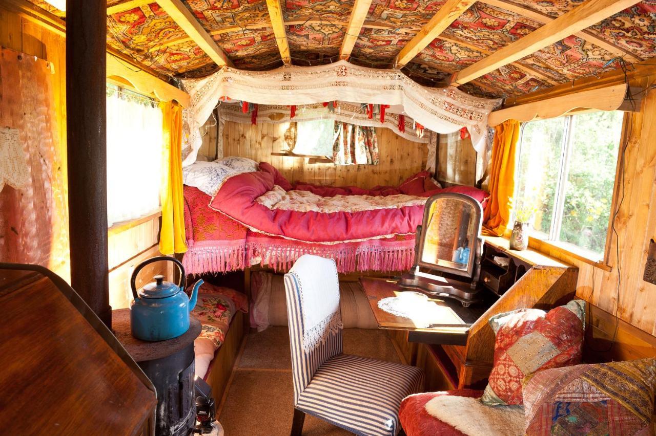New Inn Brilley Whitney Экстерьер фото