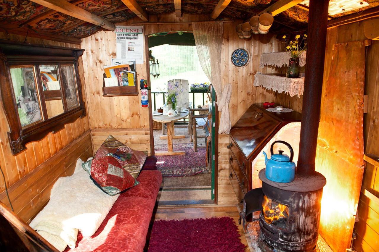 New Inn Brilley Whitney Экстерьер фото